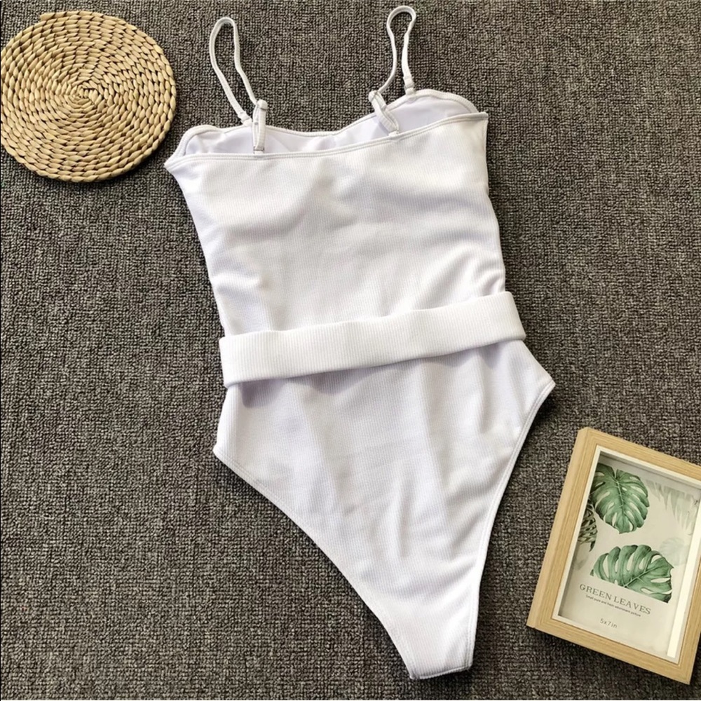 288 White belt monokini - Picture 4 of 5